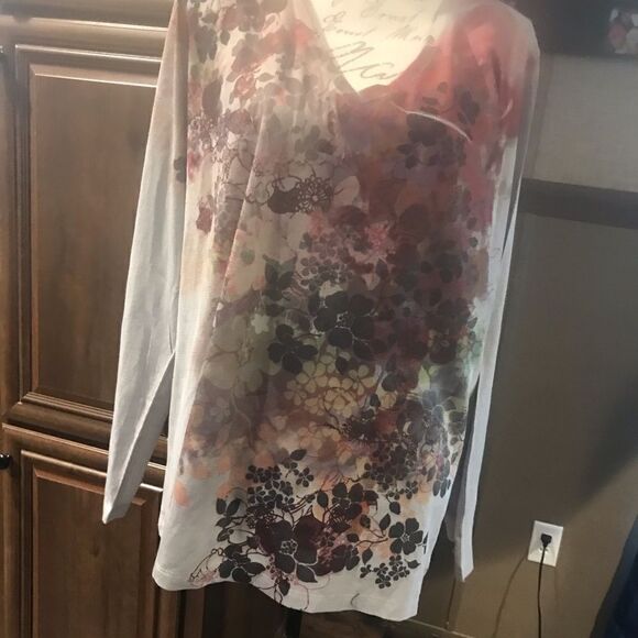 Appropriate Behavior Women's Floral Blouse Size 3X - Picture 11 of 16